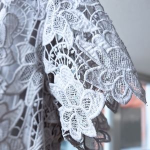 Philosophy Grey Lace Blouse. Sz Large.